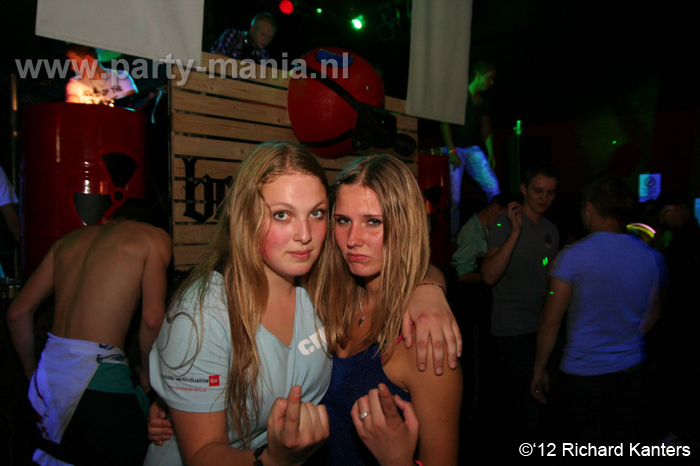 120616_154_beukgevaar_bazart_denhaag_partymania