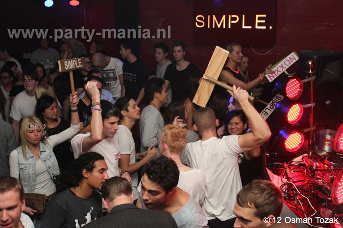 121109_065_simple_club_seven_denhaag_partymania