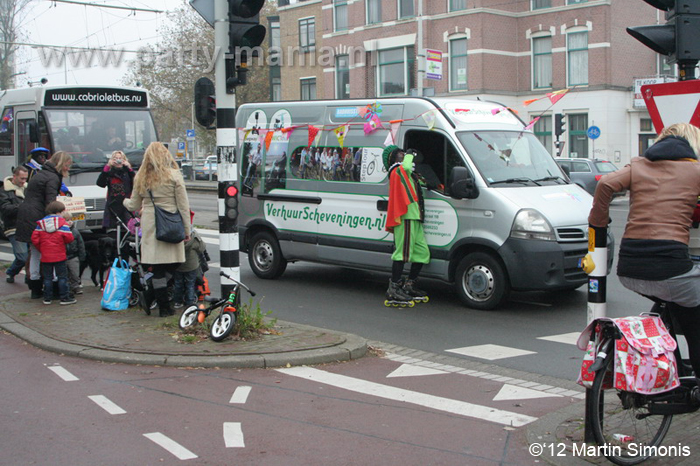 121117_070_intocht_sinterklaas_denhaag_partymania