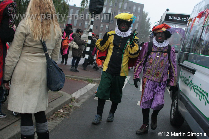 121117_083_intocht_sinterklaas_denhaag_partymania