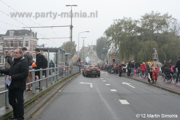 121117_106_intocht_sinterklaas_denhaag_partymania