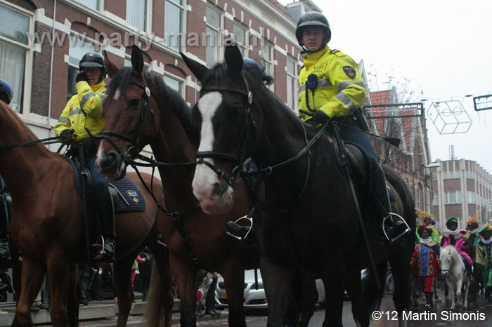 121117_111_intocht_sinterklaas_denhaag_partymania