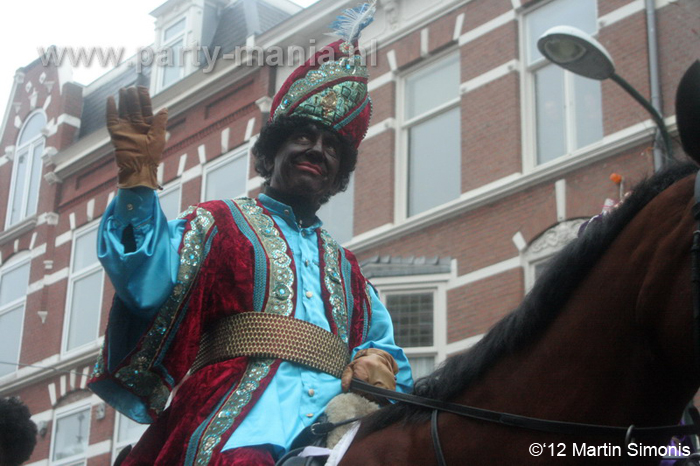 121117_132_intocht_sinterklaas_denhaag_partymania