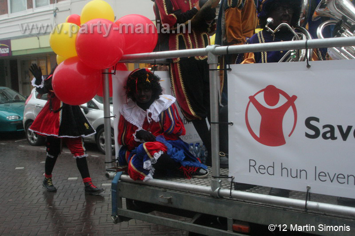 121117_134_intocht_sinterklaas_denhaag_partymania