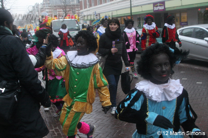 121117_135_intocht_sinterklaas_denhaag_partymania