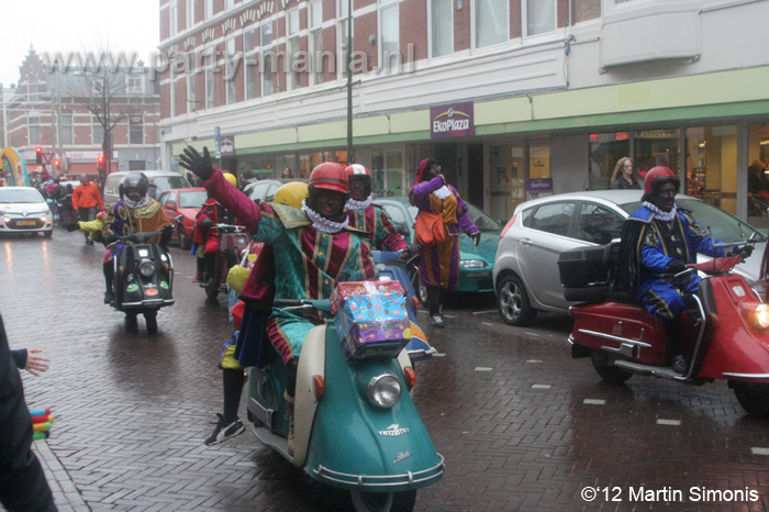 121117_142_intocht_sinterklaas_denhaag_partymania