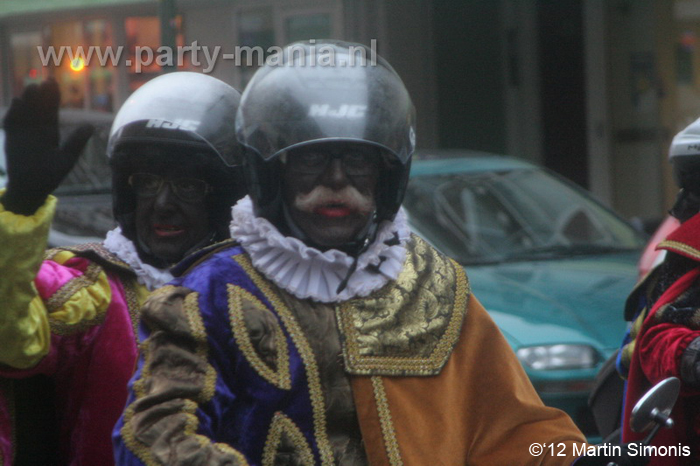 121117_143_intocht_sinterklaas_denhaag_partymania