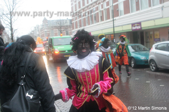 121117_144_intocht_sinterklaas_denhaag_partymania