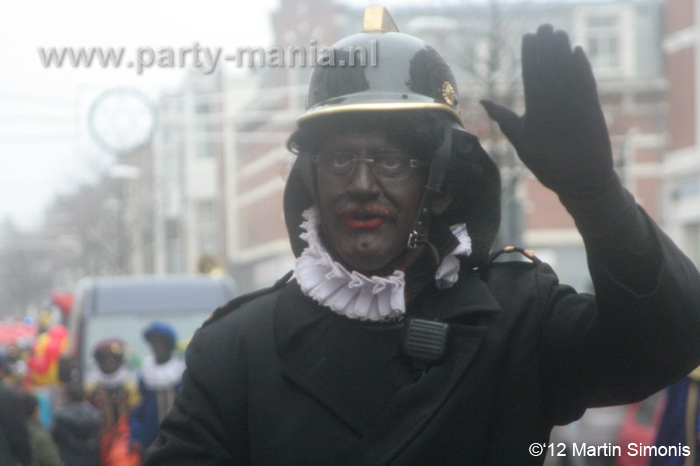 121117_146_intocht_sinterklaas_denhaag_partymania