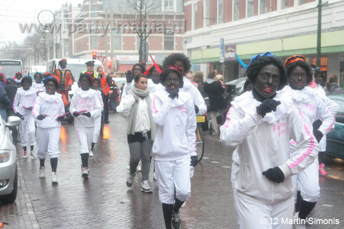 121117_154_intocht_sinterklaas_denhaag_partymania