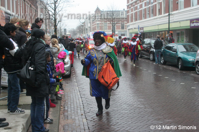 121117_167_intocht_sinterklaas_denhaag_partymania