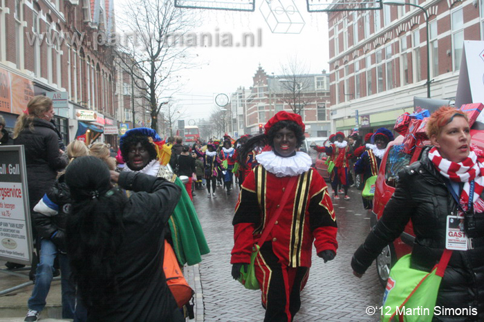 121117_168_intocht_sinterklaas_denhaag_partymania