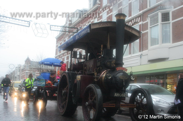 121117_180_intocht_sinterklaas_denhaag_partymania