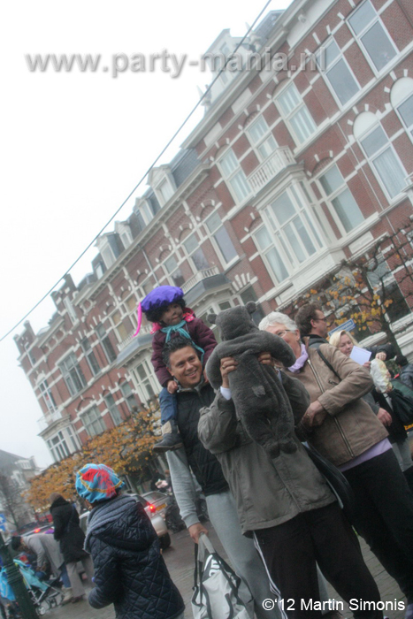 121117_182_intocht_sinterklaas_denhaag_partymania