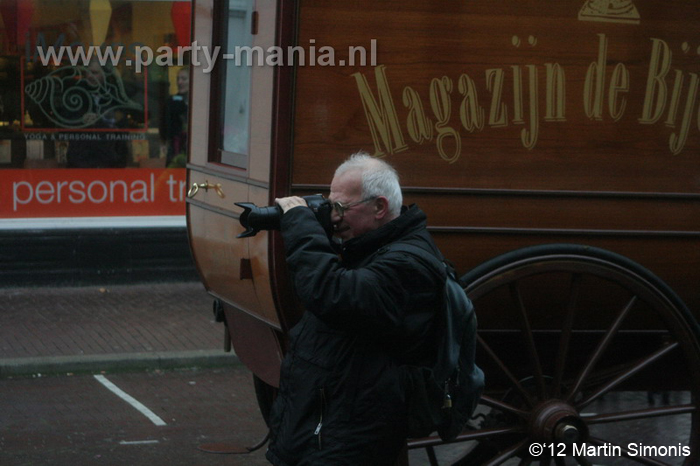 121117_183_intocht_sinterklaas_denhaag_partymania