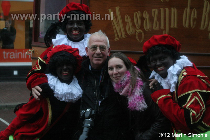 121117_186_intocht_sinterklaas_denhaag_partymania