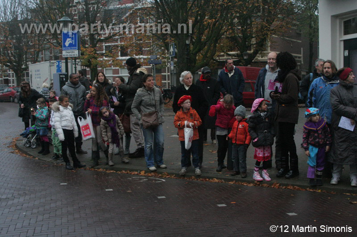 121117_197_intocht_sinterklaas_denhaag_partymania