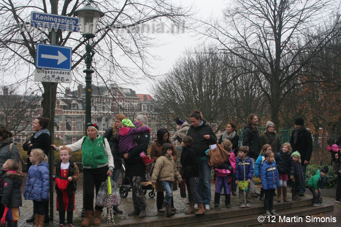 121117_201_intocht_sinterklaas_denhaag_partymania