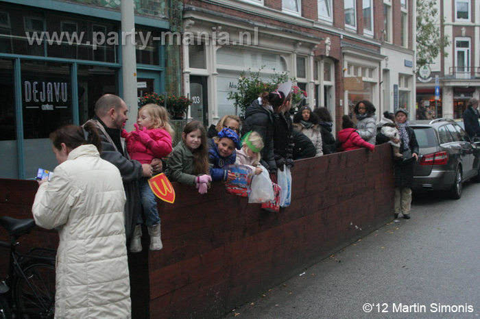 121117_208_intocht_sinterklaas_denhaag_partymania