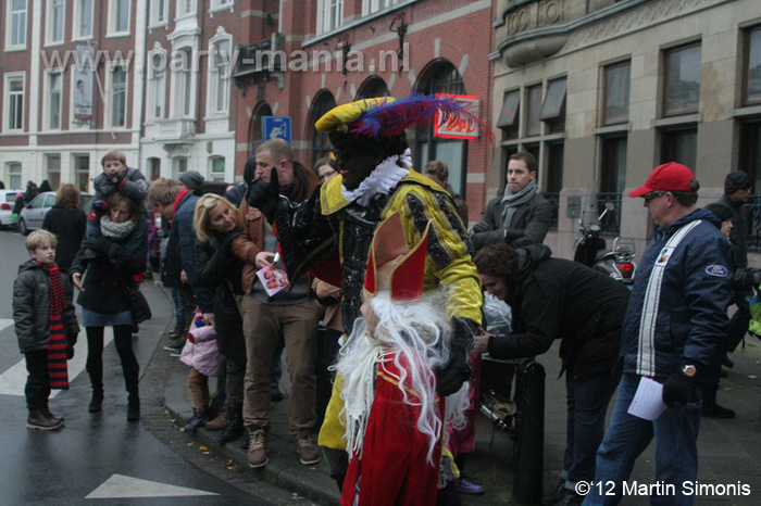 121117_218_intocht_sinterklaas_denhaag_partymania