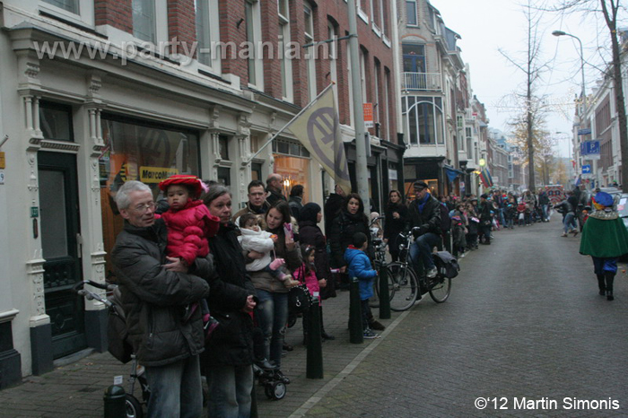 121117_229_intocht_sinterklaas_denhaag_partymania