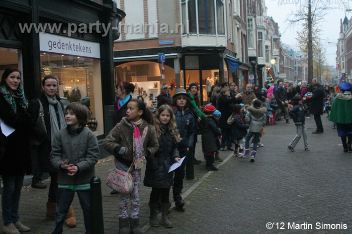 121117_232_intocht_sinterklaas_denhaag_partymania