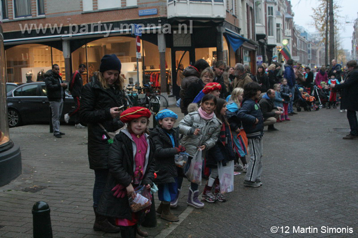 121117_233_intocht_sinterklaas_denhaag_partymania