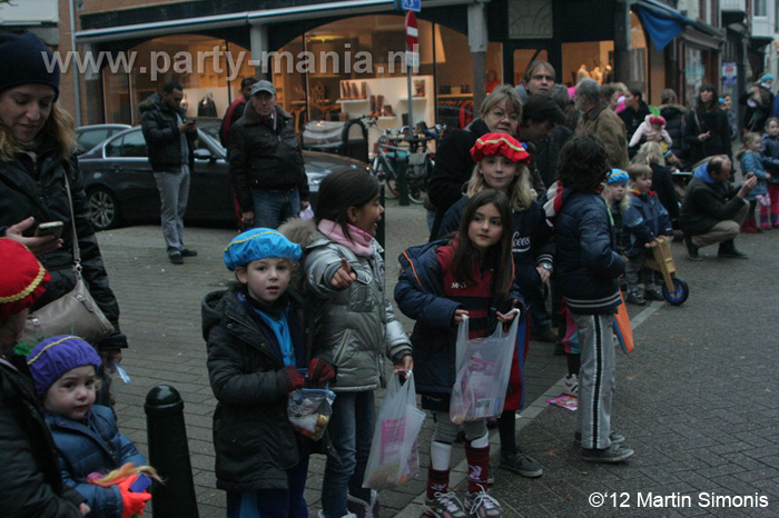 121117_234_intocht_sinterklaas_denhaag_partymania