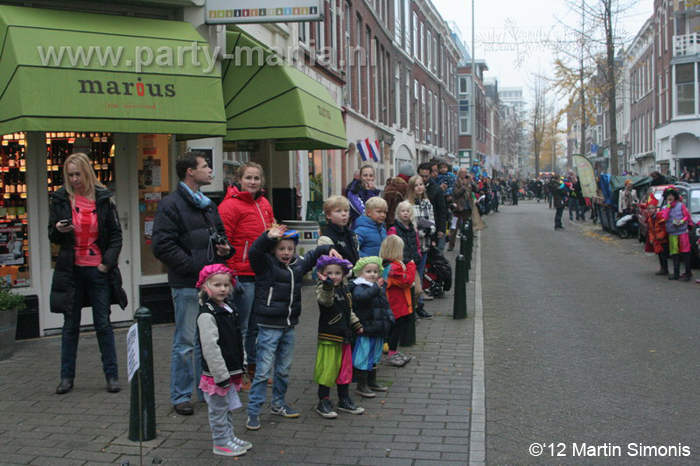 121117_236_intocht_sinterklaas_denhaag_partymania