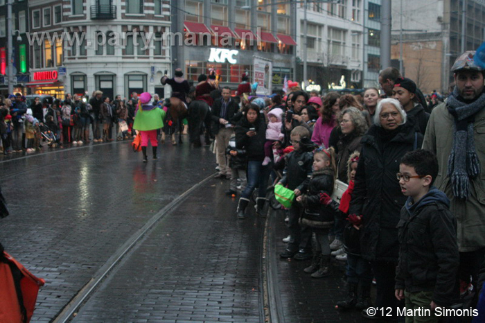 121117_247_intocht_sinterklaas_denhaag_partymania