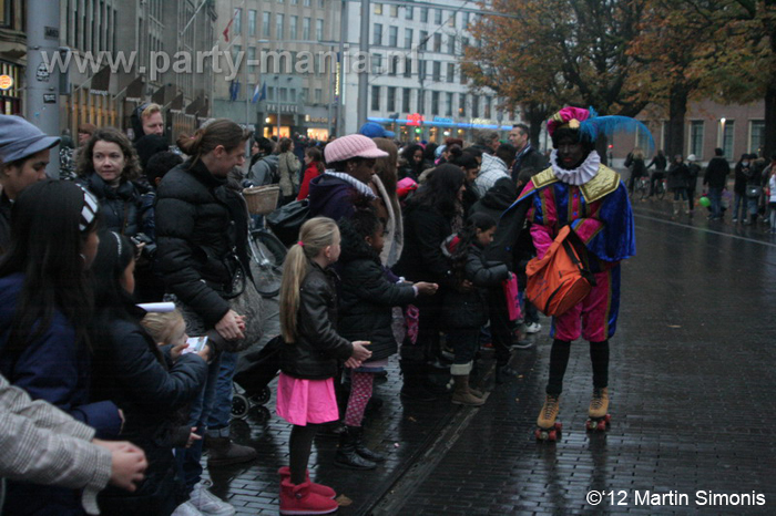 121117_249_intocht_sinterklaas_denhaag_partymania