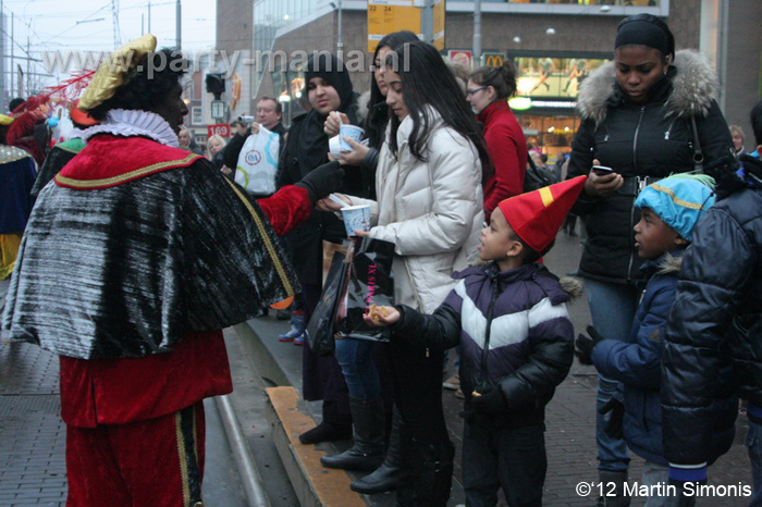 121117_255_intocht_sinterklaas_denhaag_partymania