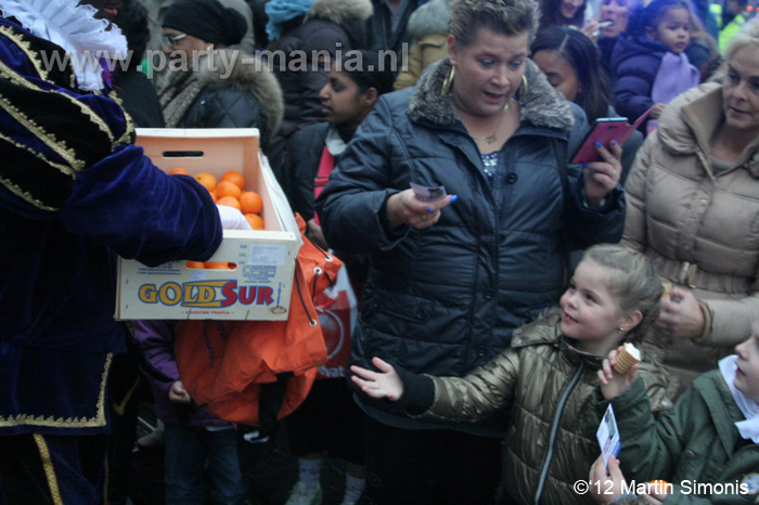 121117_265_intocht_sinterklaas_denhaag_partymania