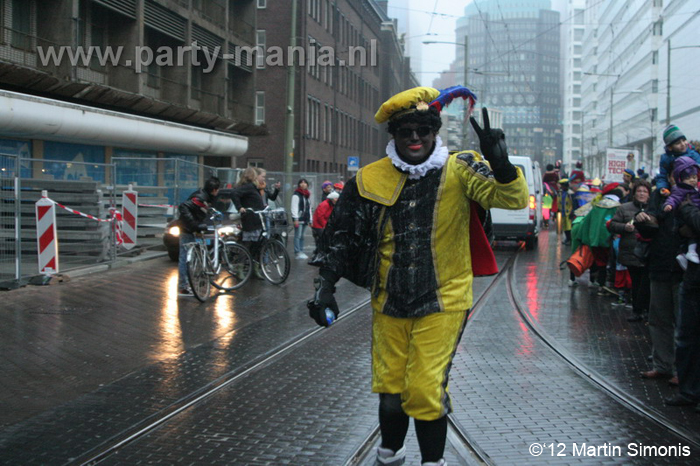 121117_273_intocht_sinterklaas_denhaag_partymania