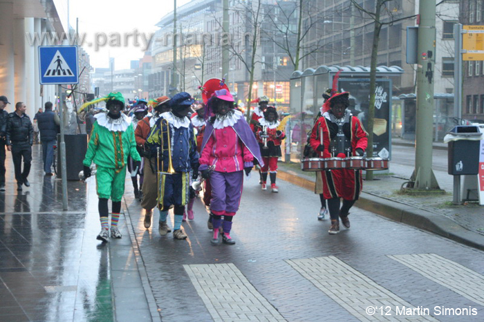 121117_285_intocht_sinterklaas_denhaag_partymania