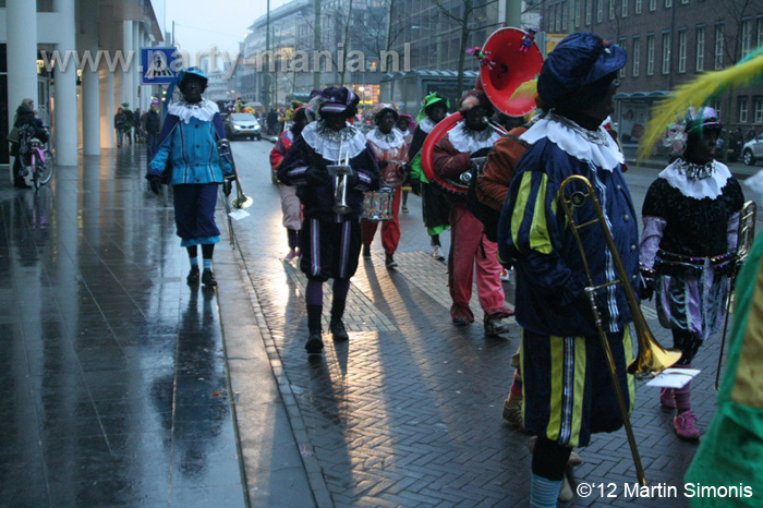 121117_286_intocht_sinterklaas_denhaag_partymania