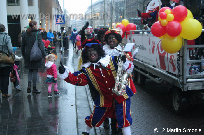 121117_289_intocht_sinterklaas_denhaag_partymania