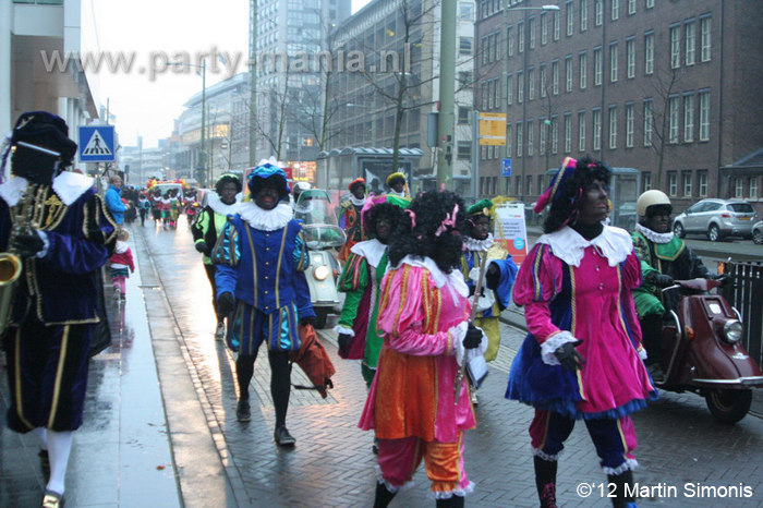 121117_292_intocht_sinterklaas_denhaag_partymania