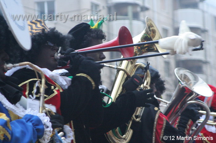 121117_305_intocht_sinterklaas_denhaag_partymania