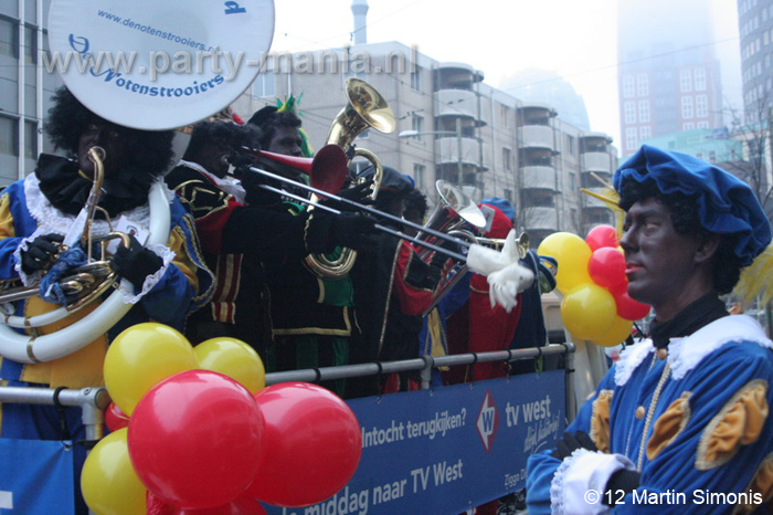 121117_306_intocht_sinterklaas_denhaag_partymania