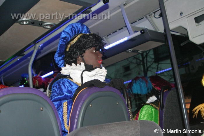 121117_311_intocht_sinterklaas_denhaag_partymania