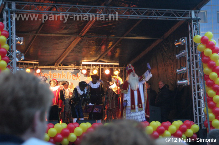 121117_346_intocht_sinterklaas_denhaag_partymania