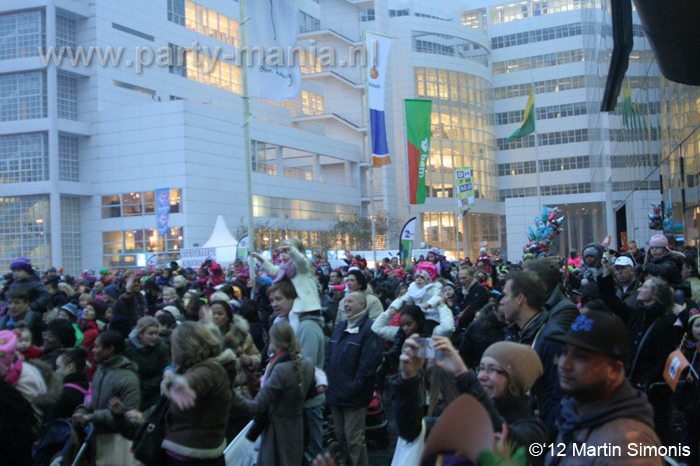 121117_364_intocht_sinterklaas_denhaag_partymania