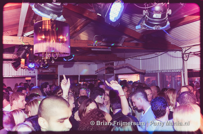 130412_072_opening_habana_beach_kijkduin_partymania