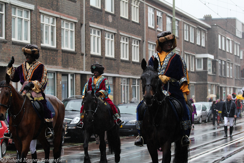 089_intocht_sinterklaas_scheveningen_denhaag_richard_kanters_fotografie